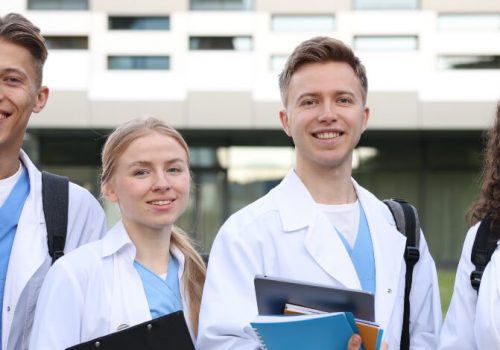 Estudar Medicina vale a pena? Descubra 3 respostas para essa pergunta