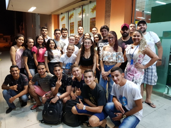 Acadêmicos do curso de Administração realizam visita técnica ao Super Queiroz de Icó/Ce