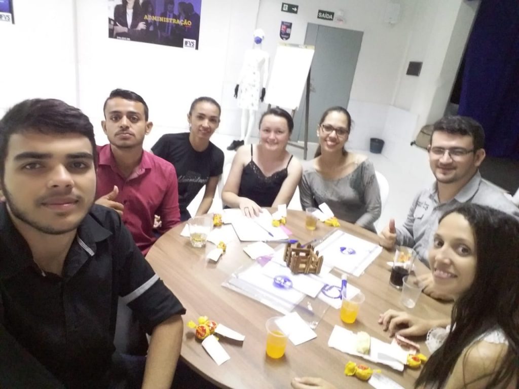 Acadêmicos do curso de Administração promove oficina com os colaboradores do GRUPO TOMIX de Icó/Ce.