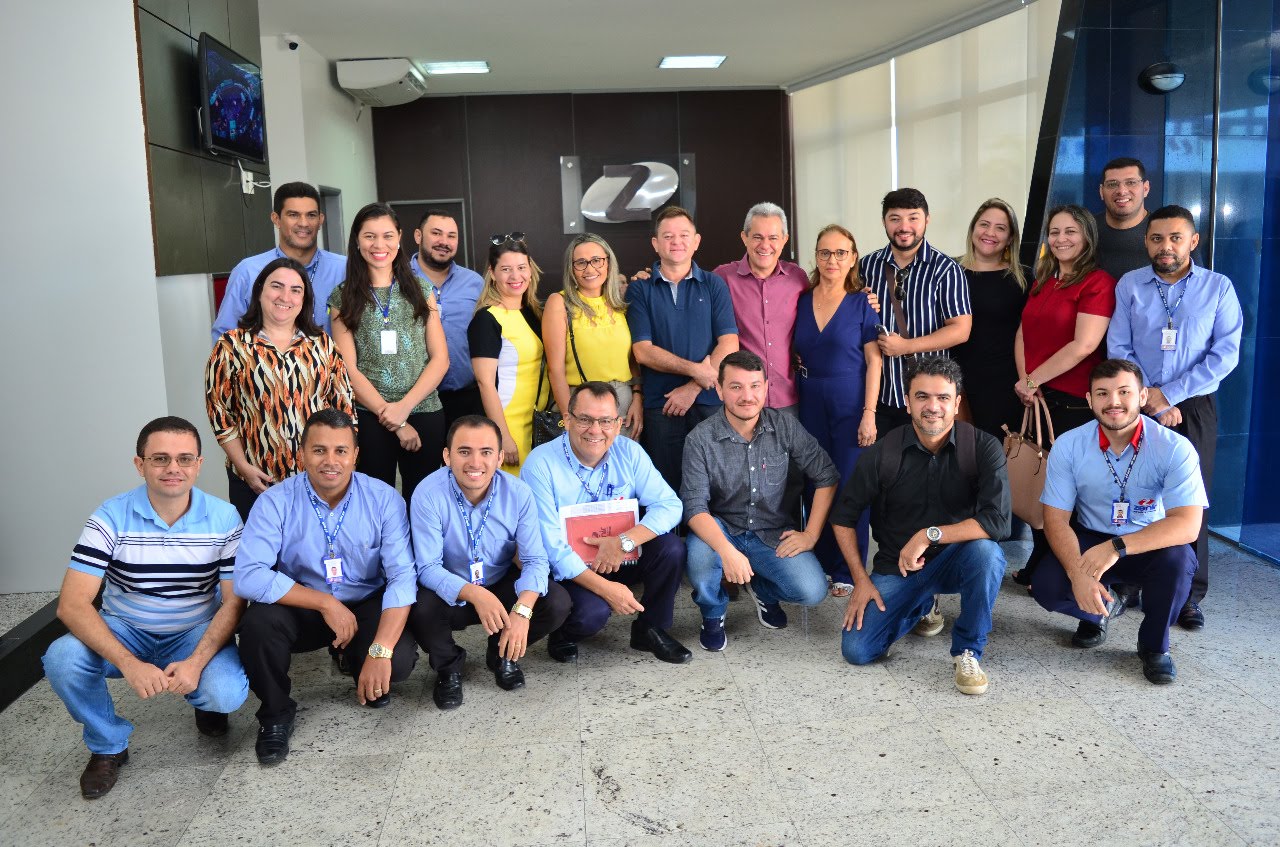 Alunos do MBA em Marketing, Varejo e Logística realizam visita técnica ao Centro de Distribuição da empresa Zenir Móveis (CDZ)