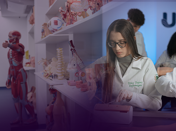 Pós-Graduação: um investimento estratégico que pode dobrar seus ganhos e acelerar seu crescimento pessoal